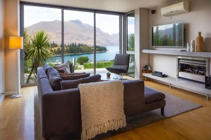 Stunning Lakeview 1 Bedroom Apartment Queenstown Exterior photo